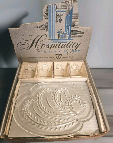 Vintage Federal Glass Co. 8pc Snack Set W/ Original Box 4 Cups And 4 Plates