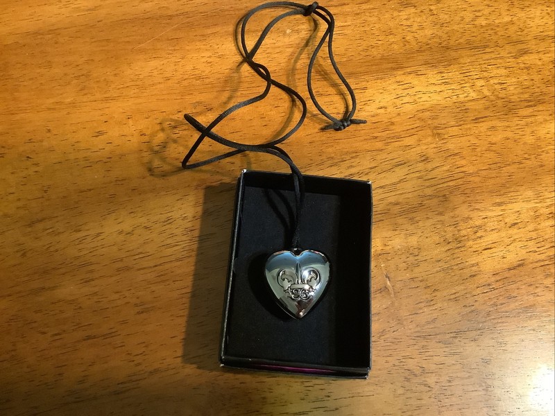 Avon Solid Perfume Outspoken Fragrance Locket By Fergie
