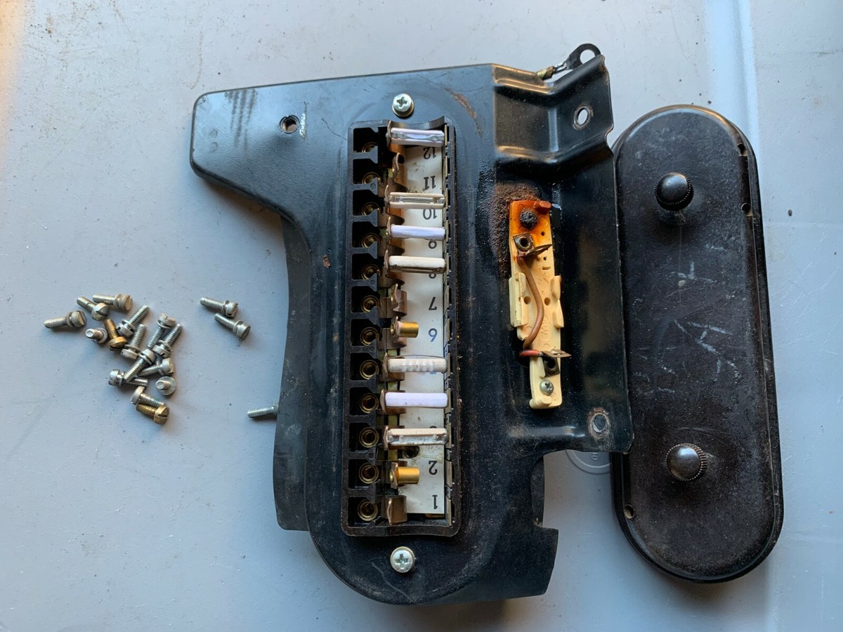 1965-1972 Mercedes-Benz W108 280SE Fuse Box Panel with Cover