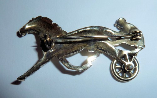 Horse Race PARK PIN Maywood Park Chicago Illinois Sulkey Pacer & Rider 1950s - Picture 2 of 2