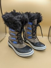 Cat and jack Girls Nadia Suede Black Fur lined Winter Snow Boots Size 2