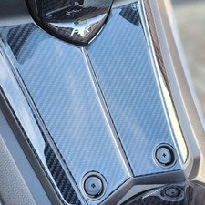 Adesivo Resin 3D Protezione Centrale Pedana Scooter compatibile con Kymco Ak550