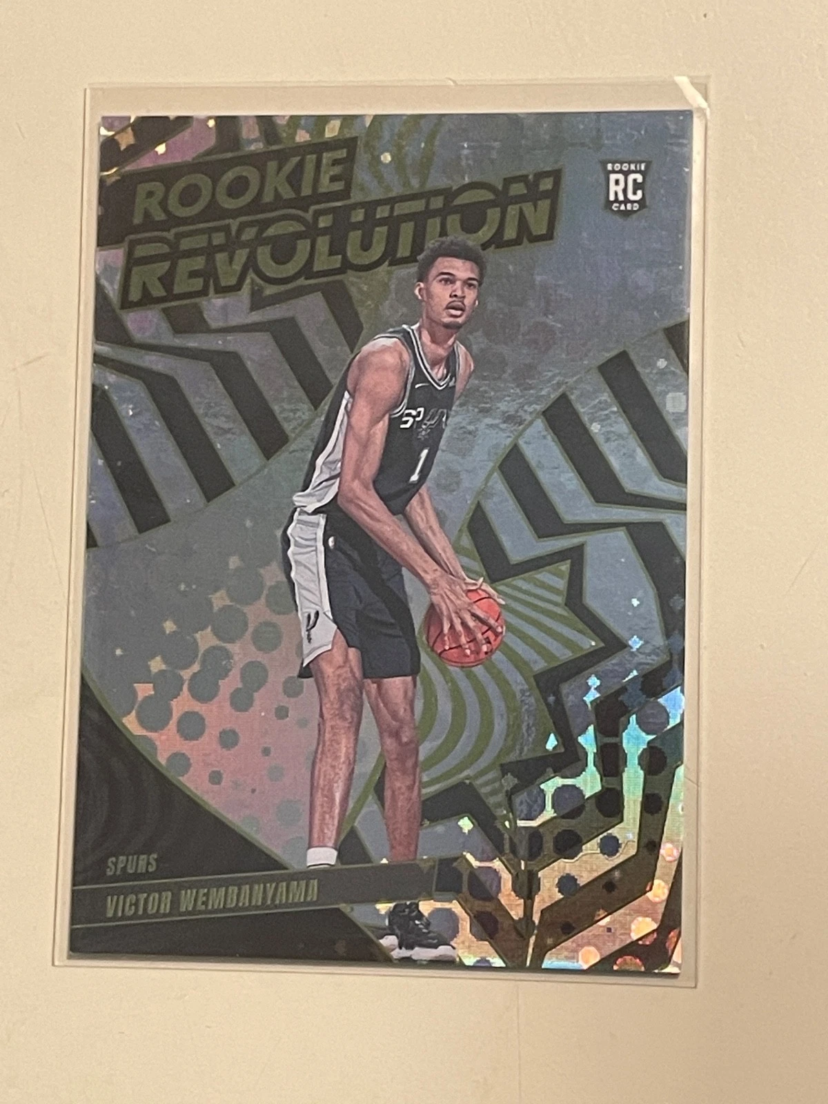2023-24 Panini Revolution VICTOR WEMBANYAMA Rookie Revolution #14