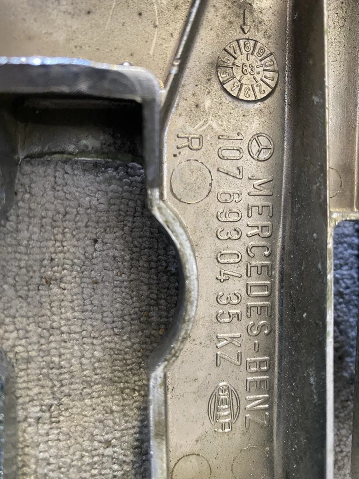 MERCEDES BENZ R107 380SL 560SL 1983-89 RH CROMO MOLDURA CONV TAPA SUPERIOR CUBIERTA Foto 2 de 4