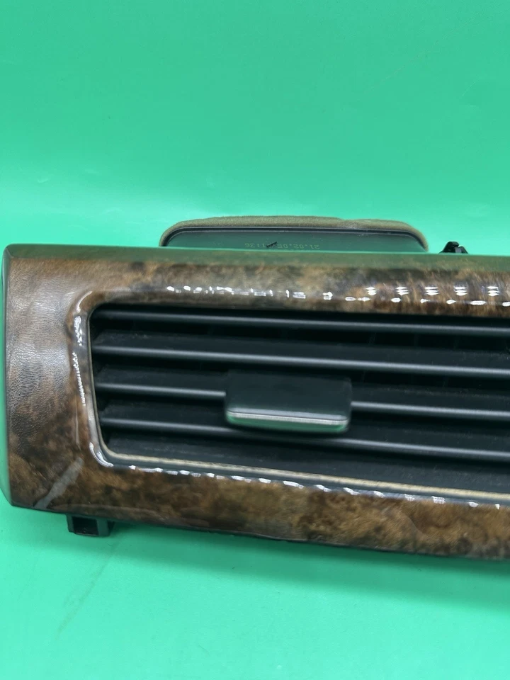 Оригинальный передний левый вентиляционный обогреватель приборной панели BMW 525i 530I 2004-2010 годов выпуска 6910731 от оригинального производителя - Изображение 3 из 4