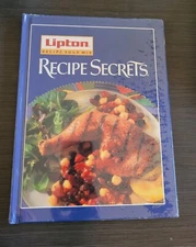 **New**Lipton Recipe Soup Mix Recipe Secrets Recipe Book 94 Pages Hardcover 1995