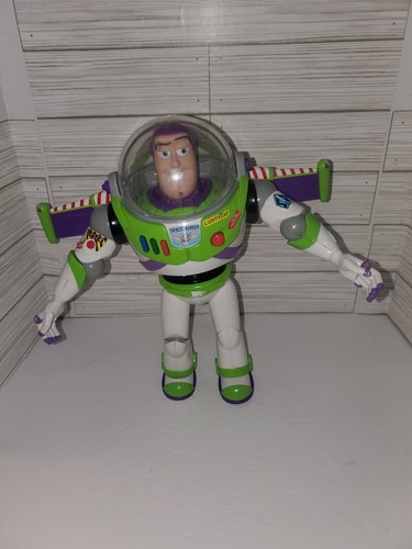 Thinkway Toys Buzz Lightyear 12 pouces lumières parlantes jointes Disney Pixar *TESTÉ* - Photo 2/4