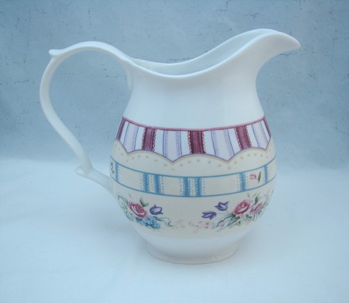 222 Fifth ( Pts ) GRANDMA'S Armadietto Caraffa Htf - Picture 3 of 6