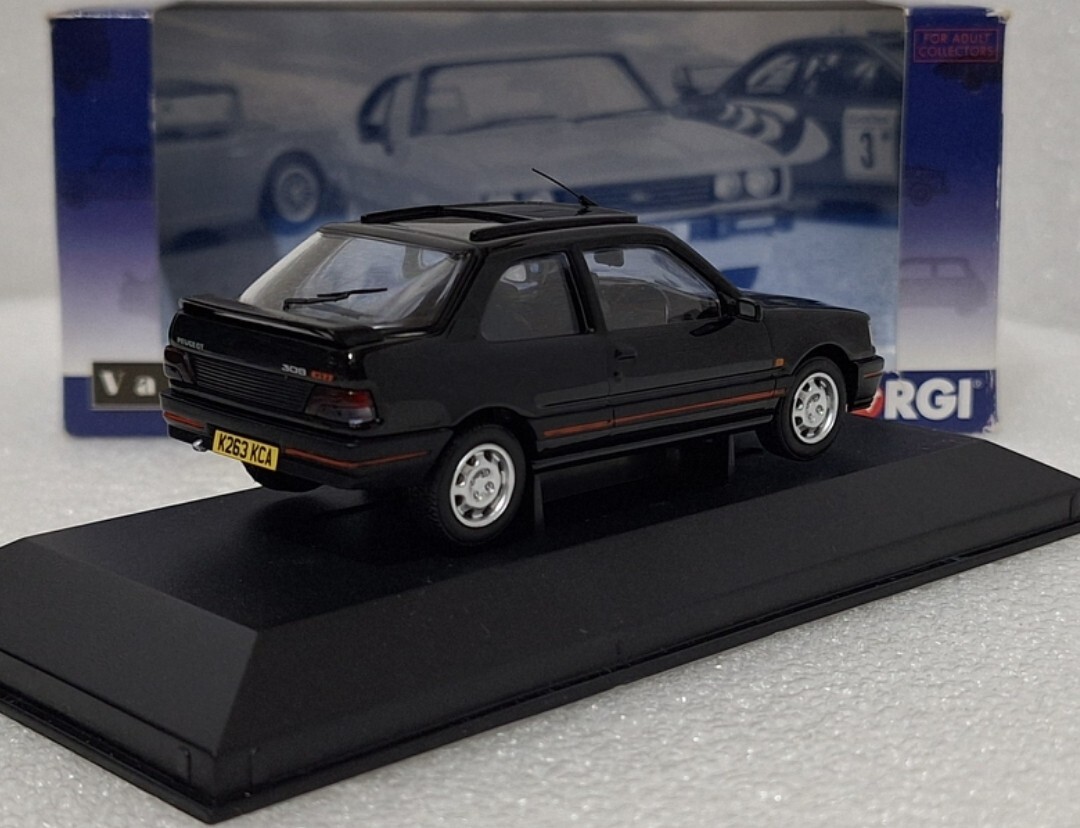 3) Peugeot 309 GTI MK2 RHD 1985 Black 1:43 Vanguards EXTREMELY