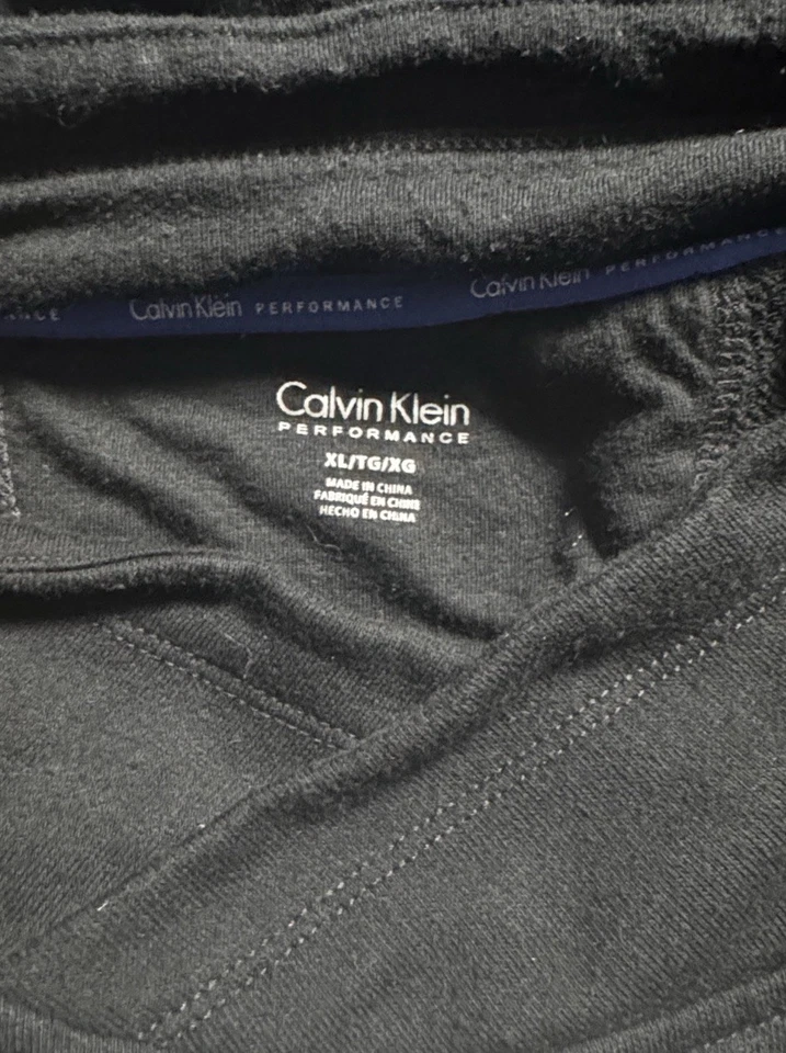 Sudadera para mujer Calvin Klein negra cuello falso talla XL Foto 4 de 4