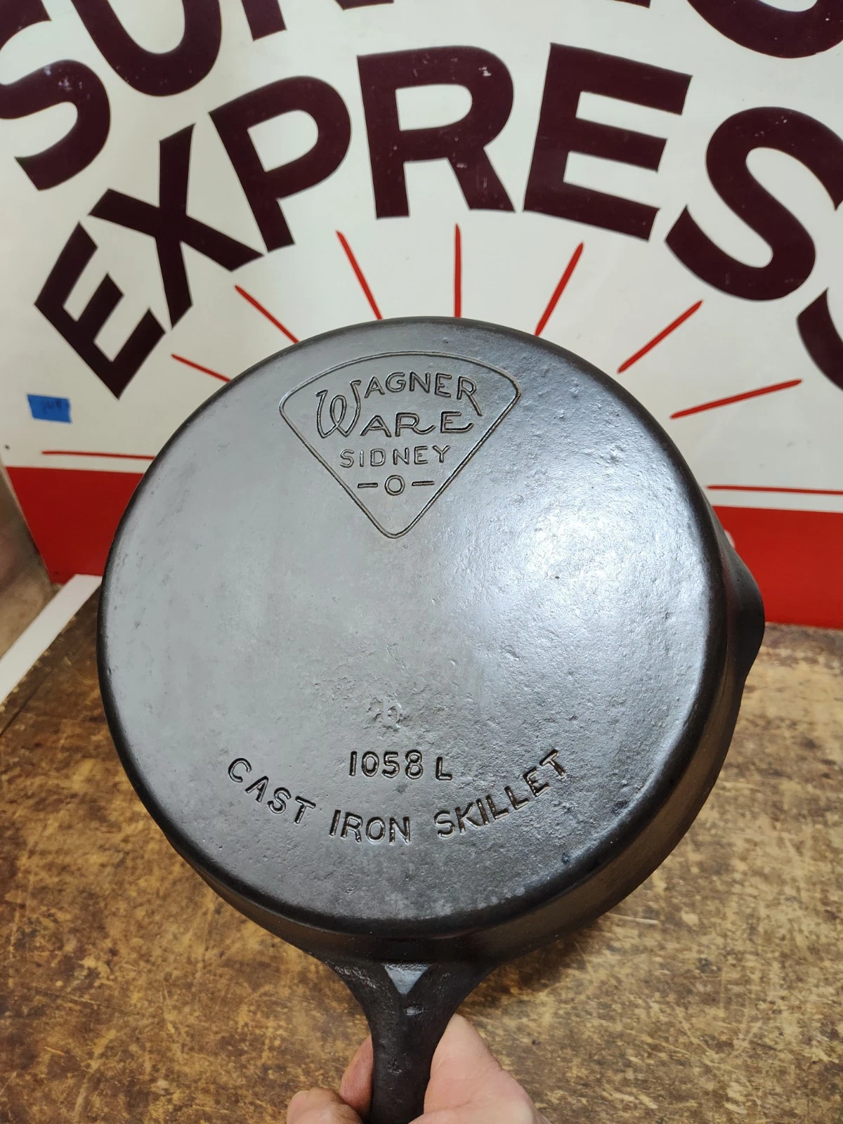 Fully Restored Wagner #8 Cast Iron Skillet Pan Pie Logo Seasoned 10"