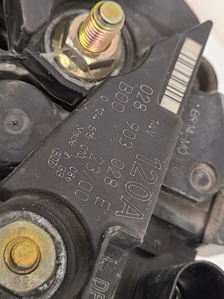 Alternador Volkswagen Golf 1999-2011 ciudad Canadá solo 120 amperios 038903018Q Foto 3 de 4