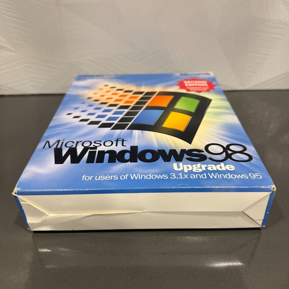 RARE Microsoft Windows 98 Second Edition SE Upgrade BOX SET CD PC