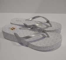 Michael Kors Bedford Glam Platform Sz 11 Flip Flop Silver Whhite Sandals MK Logo