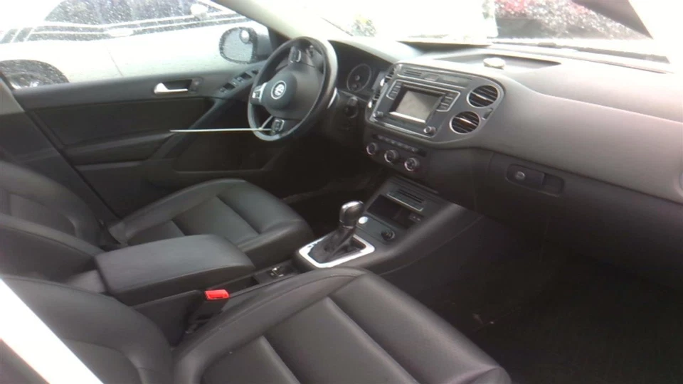 Used Interior Door Handle fits: 2016 Volkswagen Tiguan Grade A - Image 4 of 4