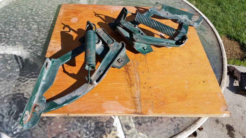 VOLVO 140 142 142GT 144 145 164 CAPÓ BISAGRAS IZQUIERDA Y DERECHA PAR ORIGINAL OEM Foto 4 de 4