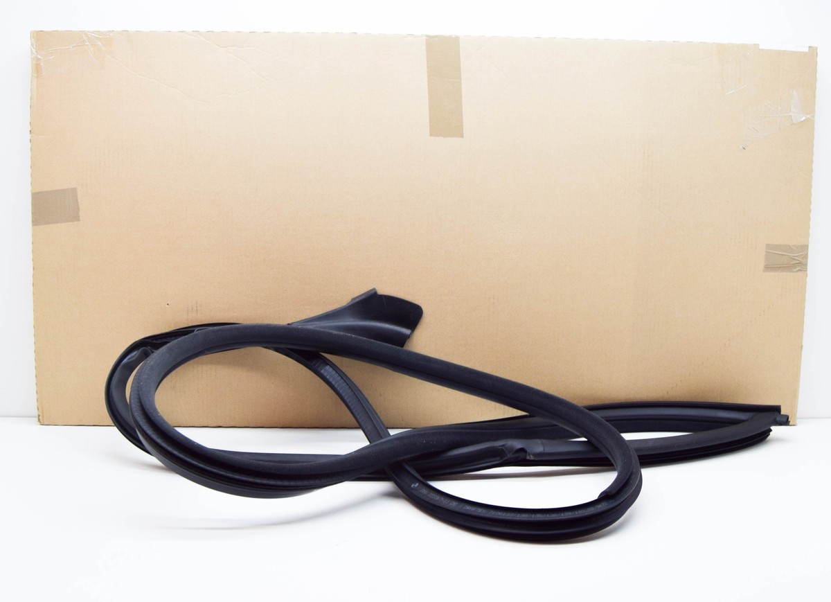 Gummi-Türdichtung vorne links für BMW 3 Compact E46 51717161687