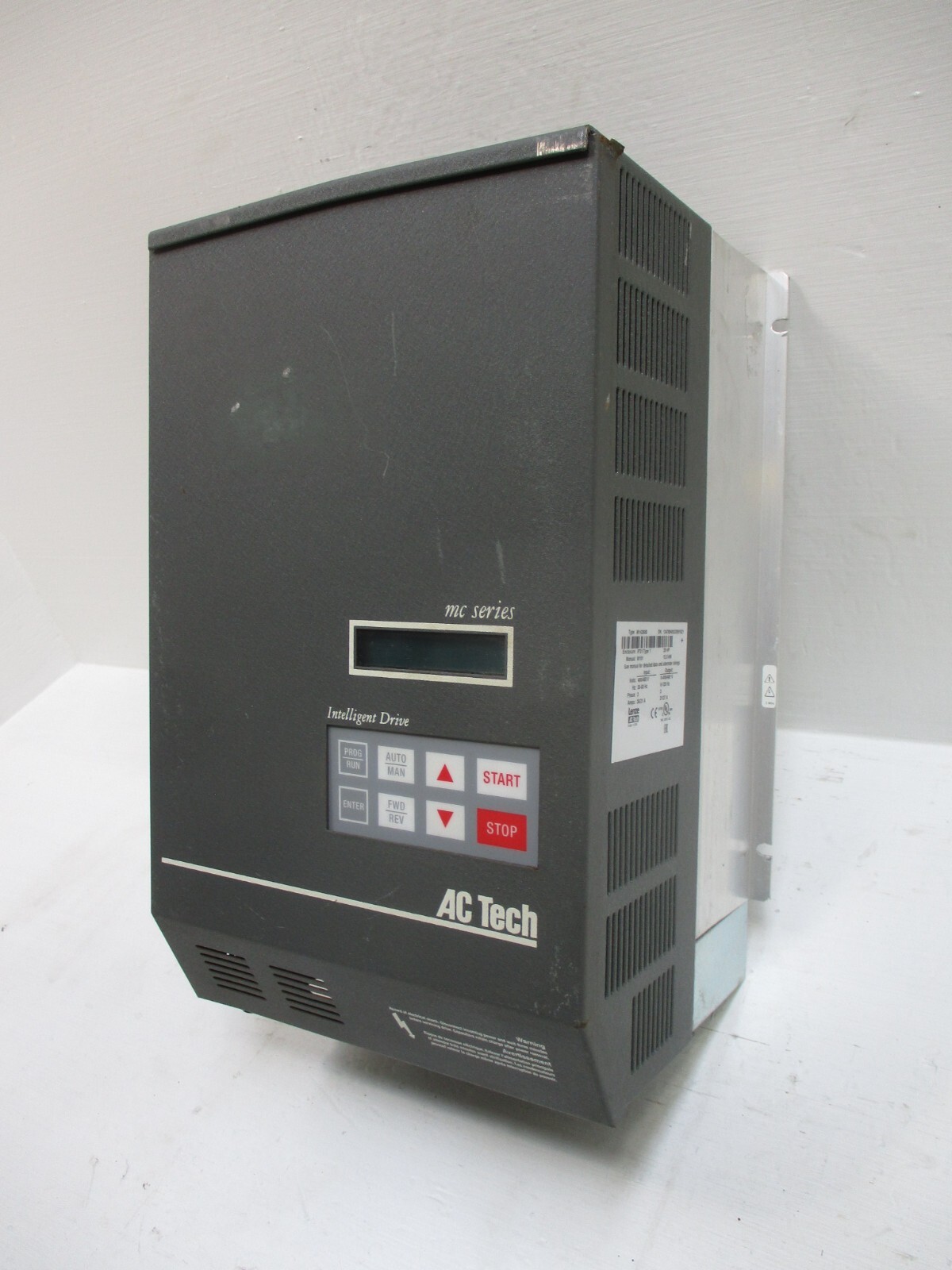 Lenze AC TECH M14200B 20-HP MC Series VS AC Drive 20HP 15kW 480V 27A 3PH 0-120Hz