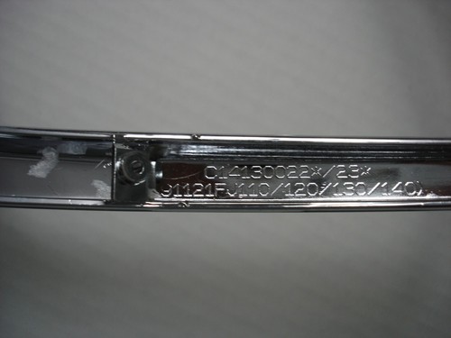 SUBARU 91121FJ110 XV CROSSTREK CHROME TRIM ASSEMBLY - Picture 6 of 7
