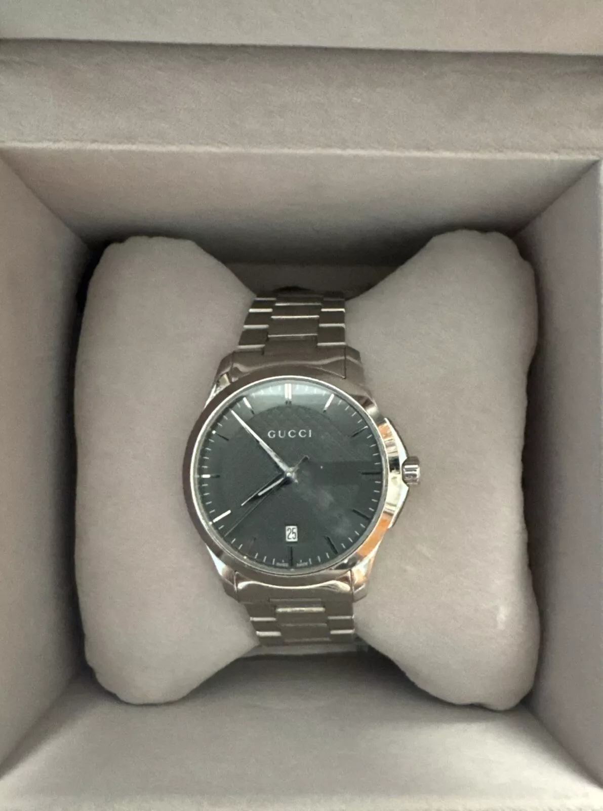 Montre unisexe Gucci G Timeless 38 mm cadran anthracite YA126441