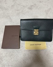 LOUIS VUITTON Green Taiga Pochette Clad M30194