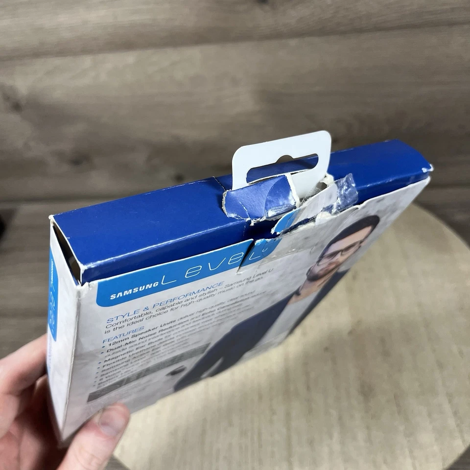 Auriculares inalámbricos intrauditivos Samsung Level U EO-BG920 alrededor del cuello azules Foto 3 de 4