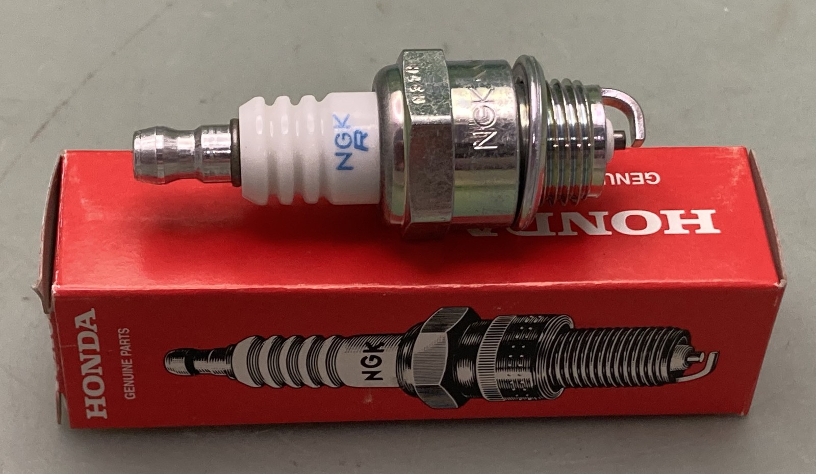New Genuine Honda 98073-54944 Spark Plug BPMR4A-10
