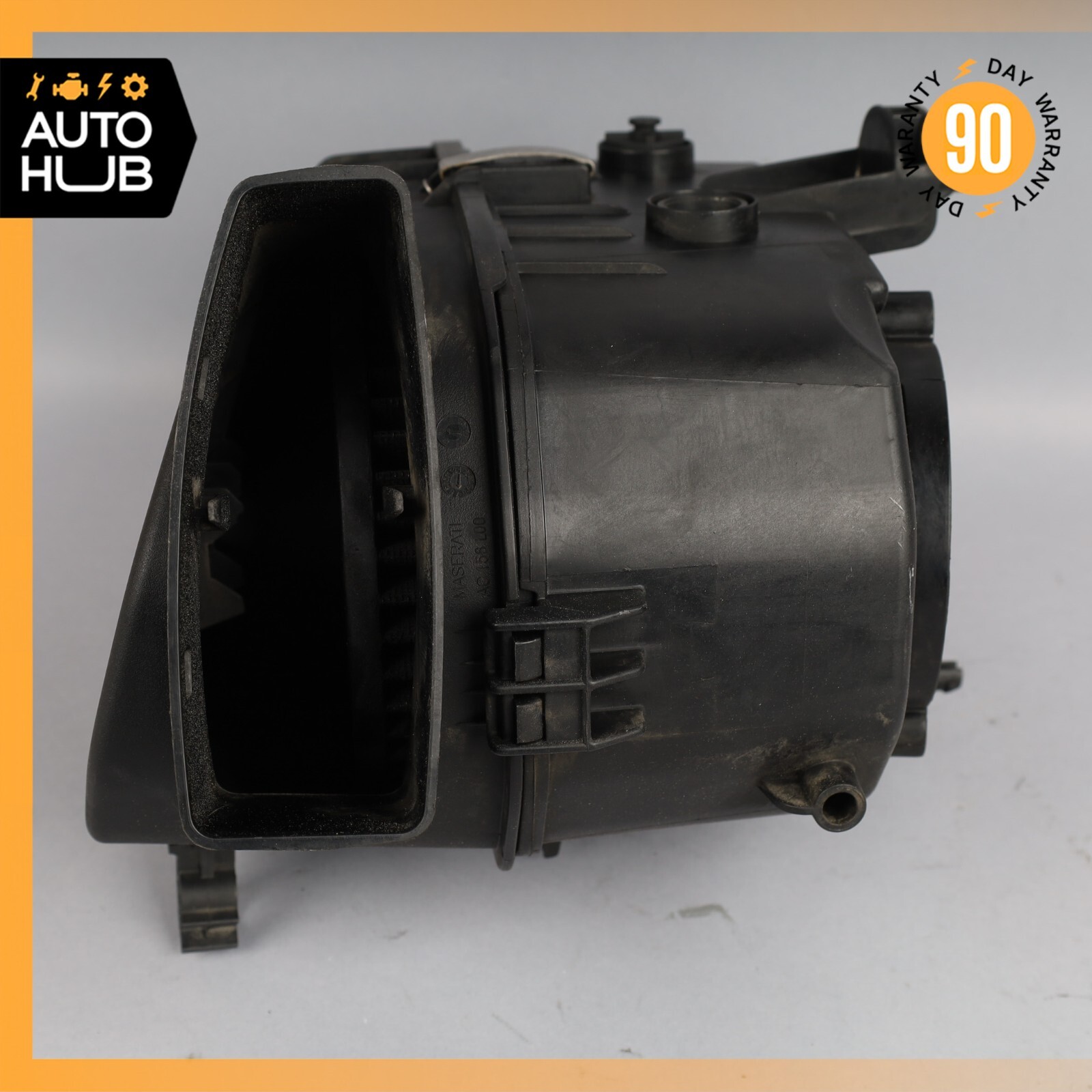 14-18 Maserati Ghibli Quattroporte Engine Air Intake Filter Left 670005844 OEM