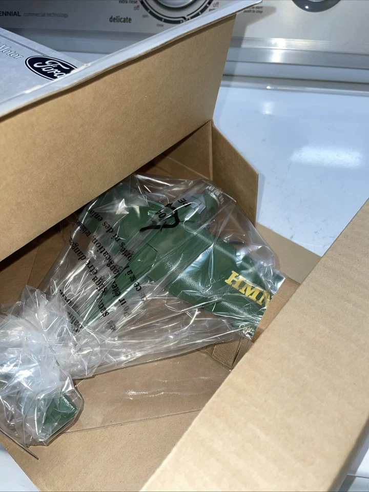 Banco de Aviones Ford 5-AT Tri-Motor Edición Limitada Coleccionable Metal Fundido Nuevo Foto 4 de 4