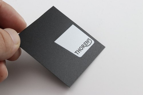 THORENS Logo Insignia Adhesivo Calcomanía Impermeable 26mm (1.02")X24mm (0.94") - Imagen 11 de 14