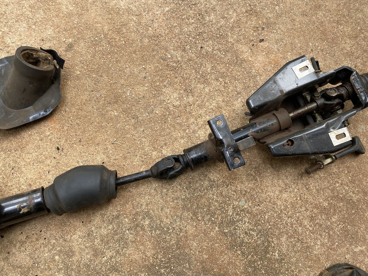 1984-86 Nissan Z31 300ZX OEM Non-Turbo Manual Tilt Steering