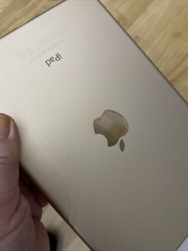 Apple ipad mini 4th generation 16GB, Gold, WiFi - Picture 8 of 13