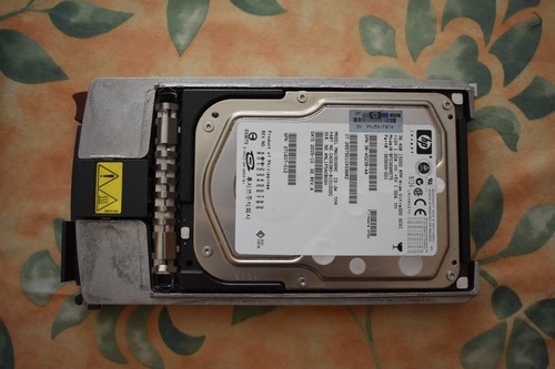 HP Frame 36,4 Go 15k Ultra320 SCSI 320 Mo/s Model BF0368575/MAU3036NC 3,5 HDD