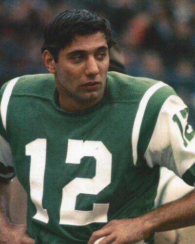 JOE NAMATH 8X10 PHOTO NEW YORK JETS NY COLTS PICTURE NFL FOOTBALL HANDS ON HIPS - Picture 1 of 1