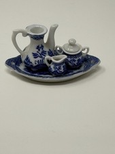 Vintage Miniature Blue Willow Porcelain Tea Set   Made in Taiwan   1980s