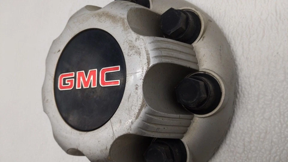 Chevrolet Silverado 2500 2004 llanta tapa central WL3AZ Foto 4 de 4