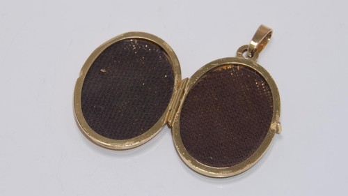 Beautiful Pre-Loved 9carat 9k Yellow & White Gold Oval Hinged Floral Locket 2gms - Picture 5 of 6