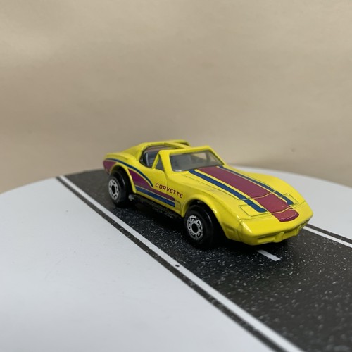1983 Matchbox Superfast #62 MB40 Chevrolet Corvette T-Roof C3 Yellow 1:64 NM - Picture 3 of 13