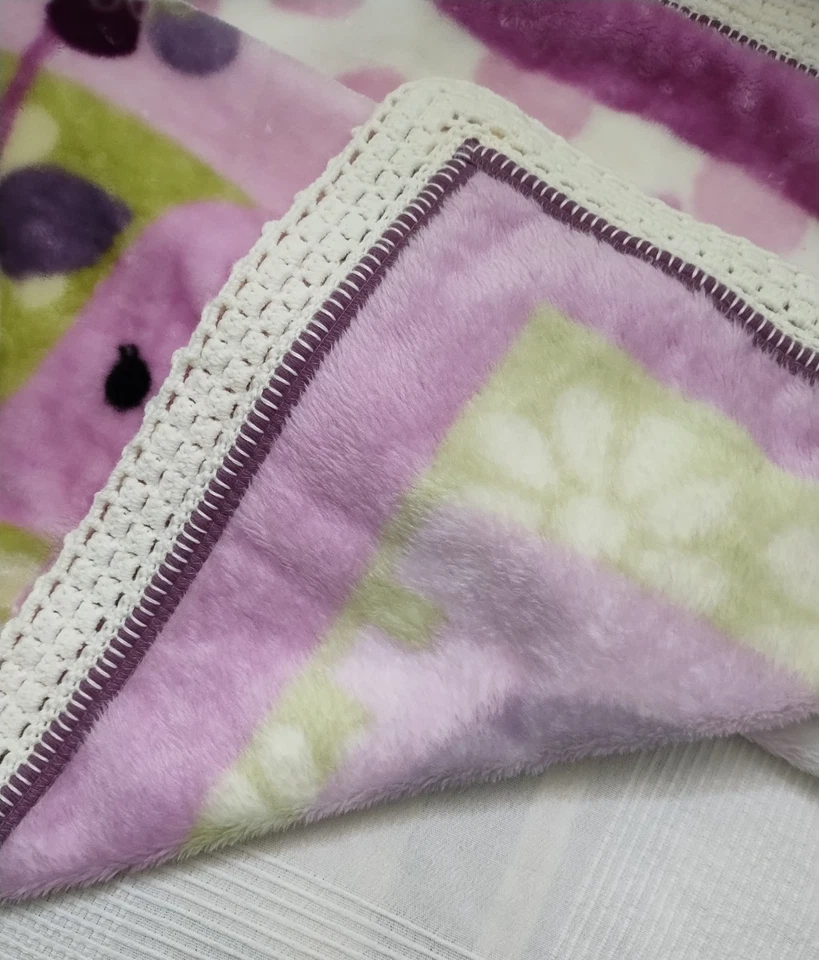 New Gift Handmade Crochet Christmas Baby Girl White/Purple Blanket Set - Image 2 of 4