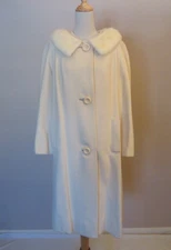 Vintage 1950s White Wool Coat w/Mink Collar Grandura