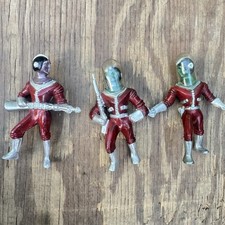 Vintage 1950s Archer Spacemen Hard Plastic Figures Lot of 3 2 Helmets Pat Pend
