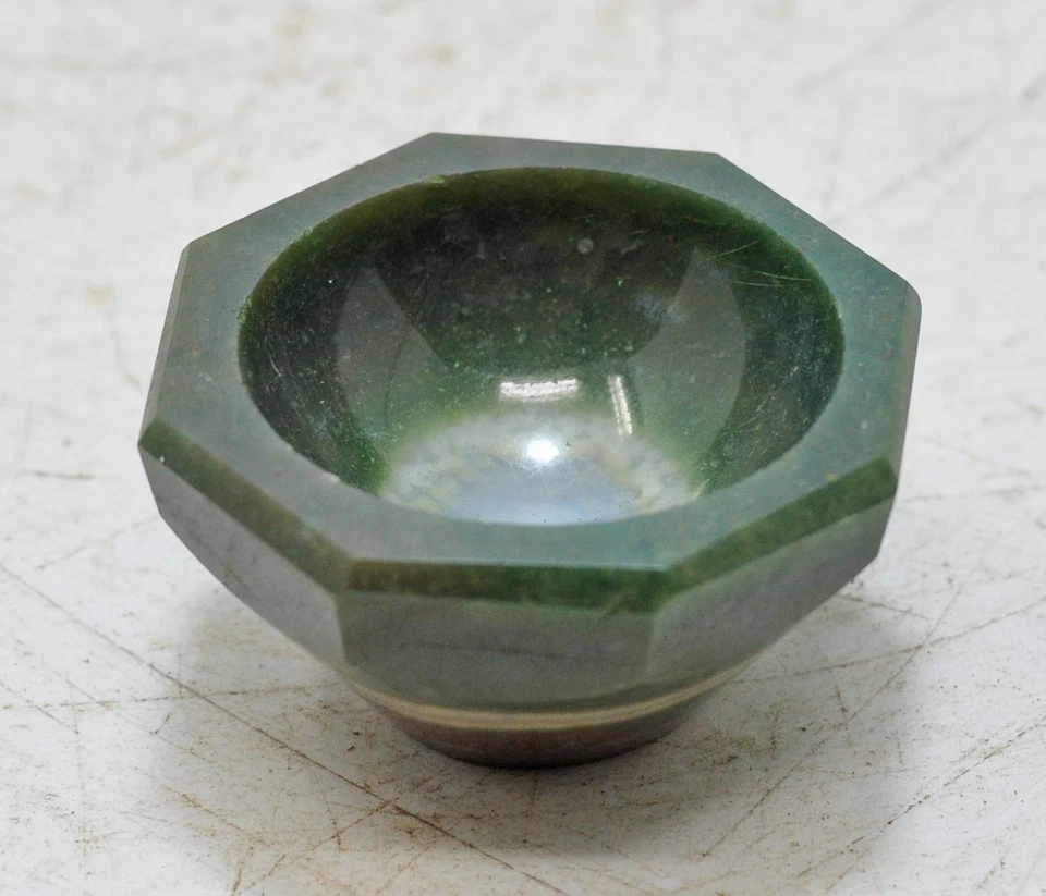 Nuevo cuenco redondo pequeño de piedra de ágata semipreciosa tallado a mano Foto 3 de 4