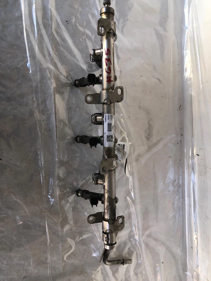 Ford Fusion 2006 sedán 3,0 L 6 cilindros riel de inyección de combustible con inyectores OEM Foto 4 de 4