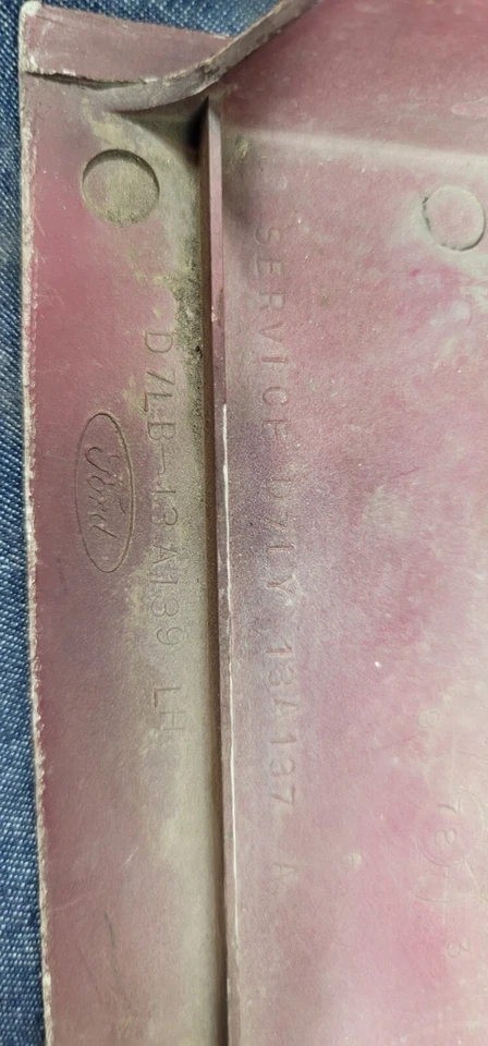 PUERTA FARO LINCOLN MARK V LH CON EMBLEMA "CONTINENTAL" D7LY-13A137 OEM  Foto 3 de 4