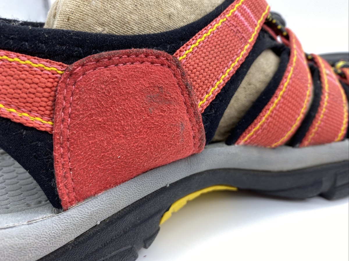 KEEN Red and Orange Patterned Waterpoof Closedtoe Sandals KEEN Red Keen Newport H2 Sandals for Women for sale | eBay main image 2
