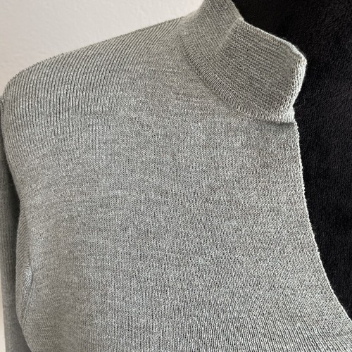 Eileen Fisher Italian Yarn Wool V Neck Mock Neck Pullover Sweater Size Small - Picture 4 of 9