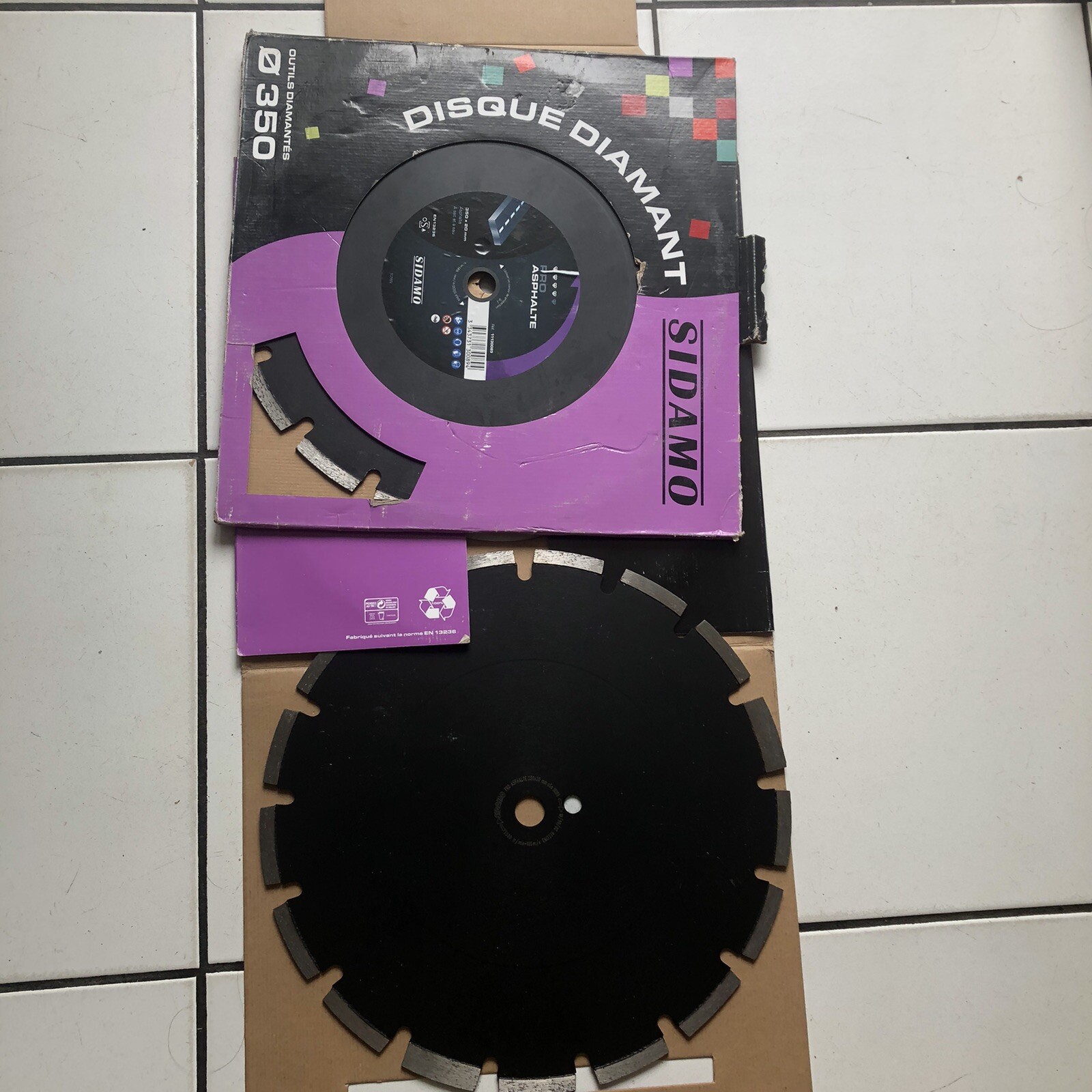 Le disque diamant PRO ASPHALTE 350 résout l'usure sur enrobé
