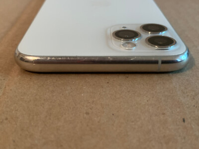 Apple iPhone 11 Pro - 256GB - Silver Unlocked A2160 (CDMA + GSM
