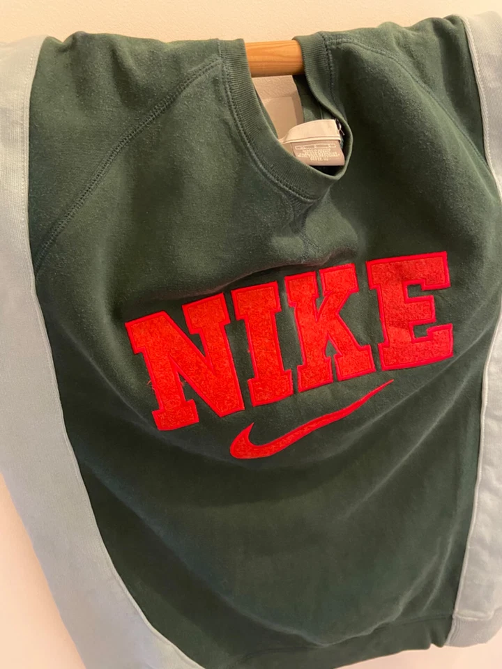 sweat NIKE vintage 2 couleurs vert clair vert foncé logo brodé, très bon état - Photo 4/4