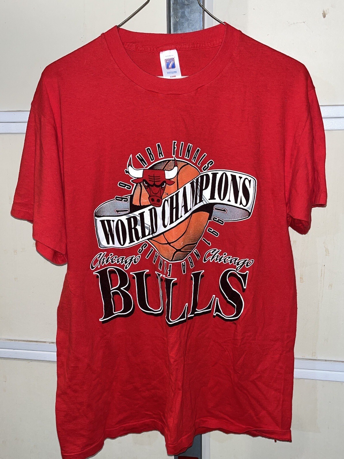 1991 NBA Finals World Champions Chicago Bulls Vintage Men Red Tee Size XL